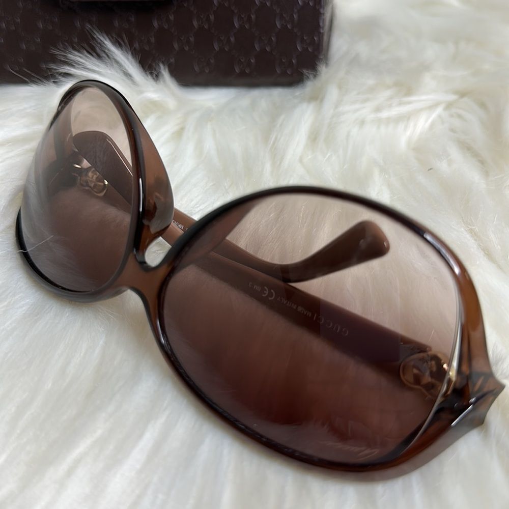 💯Authentic Gucci Sunglasses-with case🍀 - Picture 8 of 13